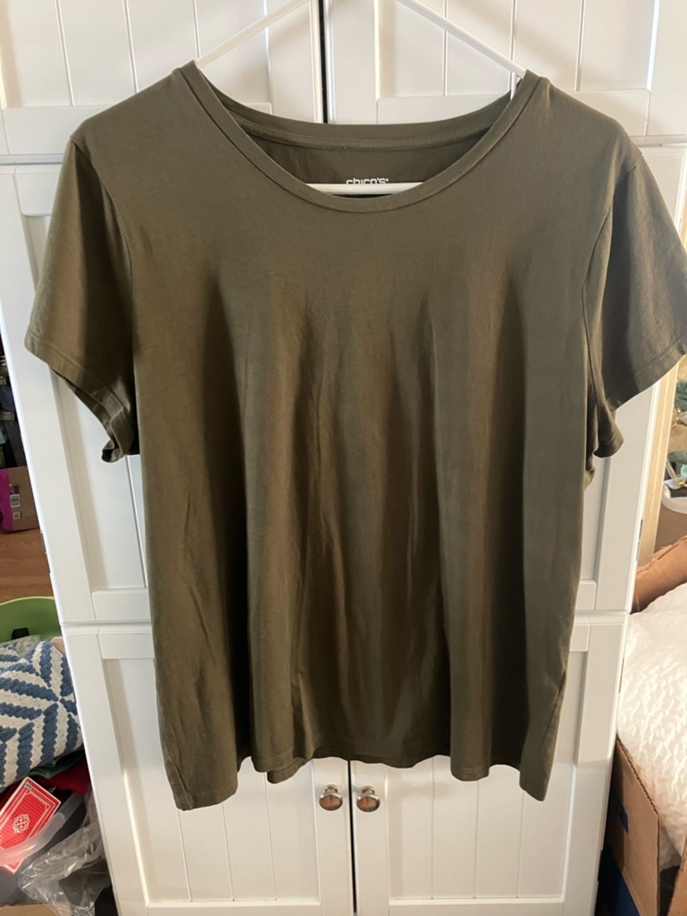 Chico's Olive Green Short Sleeve Crewneck Tee Size 3 - Picture 3 of 7